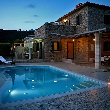 Villa Trochalo 2