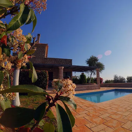 Villa Trochalo 2 *