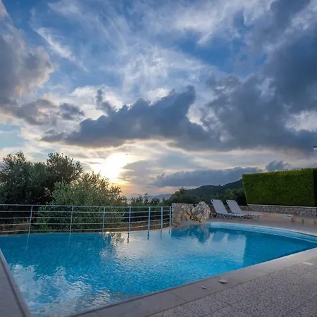 Villa Trochalo 2