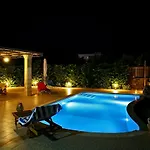 فيلة Trochalo 2 *