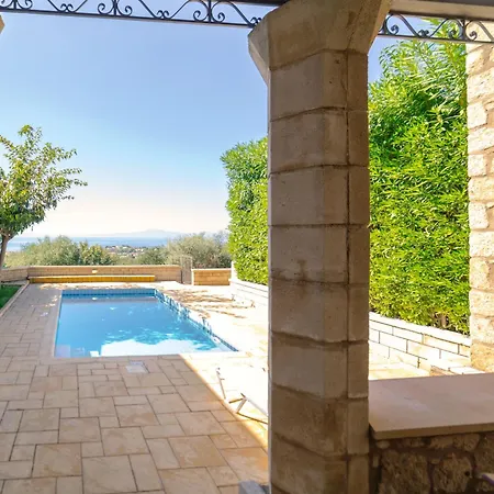 Trochalo 2 * Stoúpa