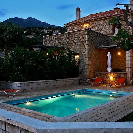 Trochalo 2 * Stoúpa