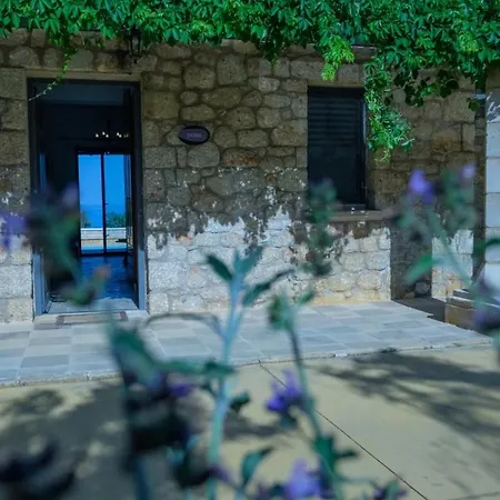 Trochalo 2 * Stoúpa