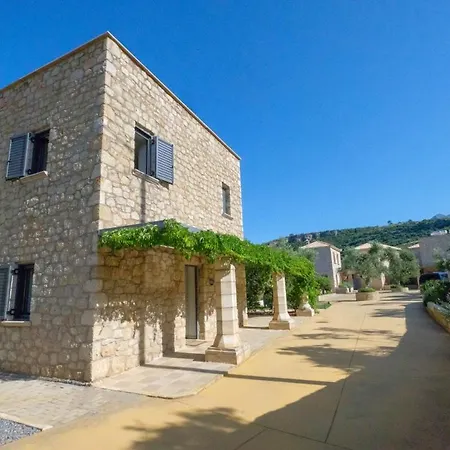 Trochalo 2 ヴィラ *